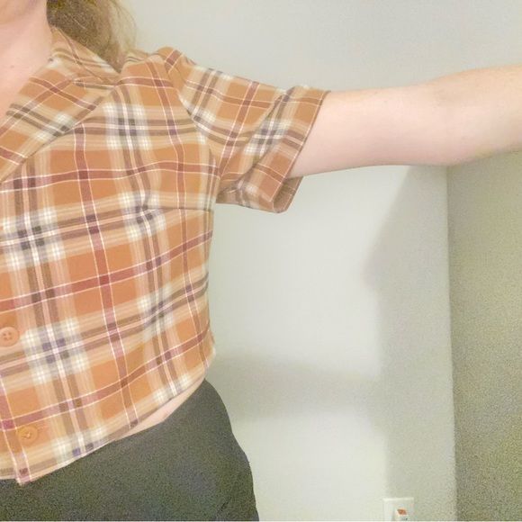 Women's Plaid Crop Top - Picture 5 of 6